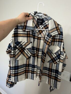 New Look Plaid Shacket in Cream, Blue & Tan